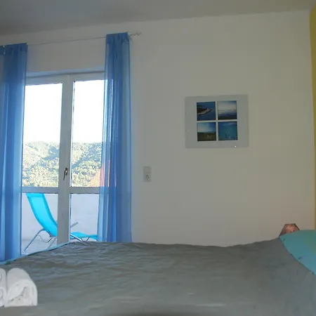 Laura Apartment